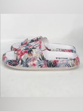 Mudd womens Floral Slide Sandals size 11